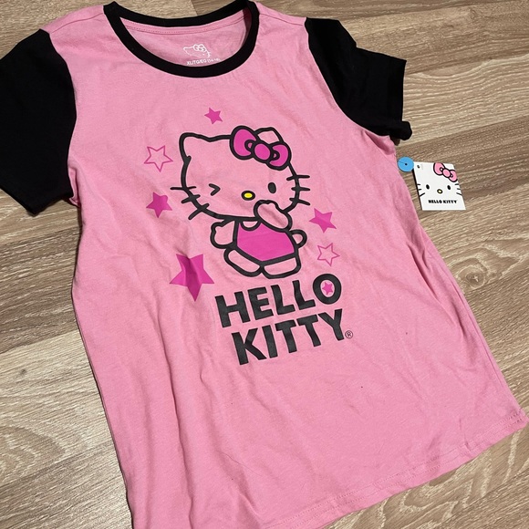 Hello kitty shirt - Picture 1 of 3